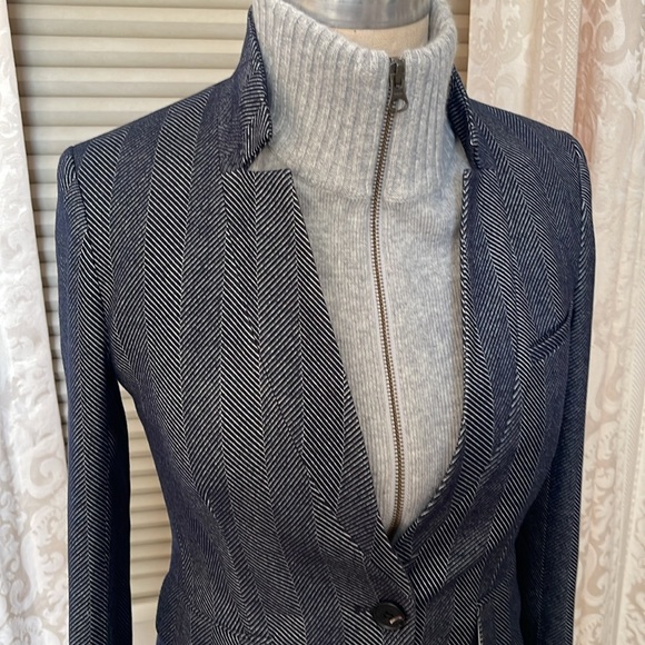 Veronica Beard classic Dickie jacket in blue . Size 2 (F) - Picture 3 of 11